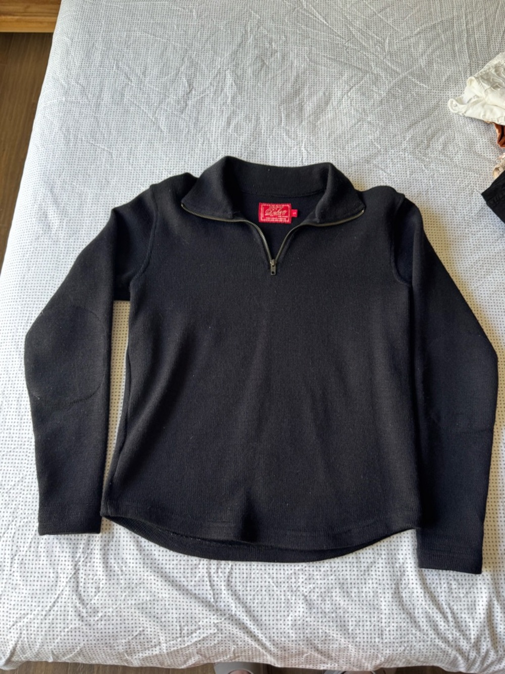 DEHEN Black 100% Wool sweater